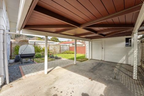 Photo of property in 2/56 Ward Street, Trentham, Upper Hutt, 5018