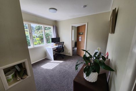 Photo of property in 34 Tuatoru Street, Eastbourne, Lower Hutt, 5013