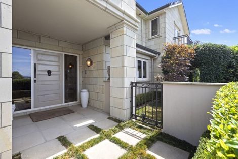 Photo of property in 1 Edgecumbe Road, Tauranga, 3110