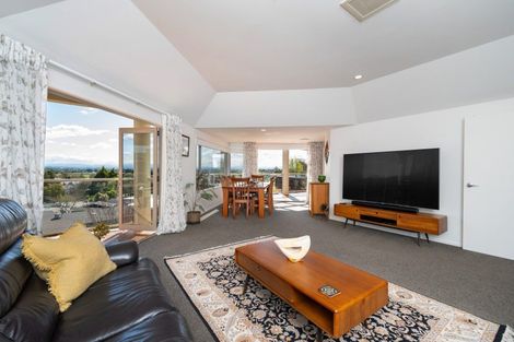 Photo of property in 15 Iona Road, Havelock North, 4130