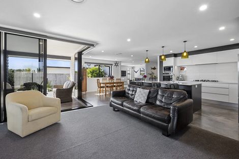 Photo of property in 10 Northpoint Way, Bell Block, New Plymouth, 4312