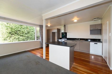 Photo of property in 16 Lipscombe Crescent, Havelock North, 4130