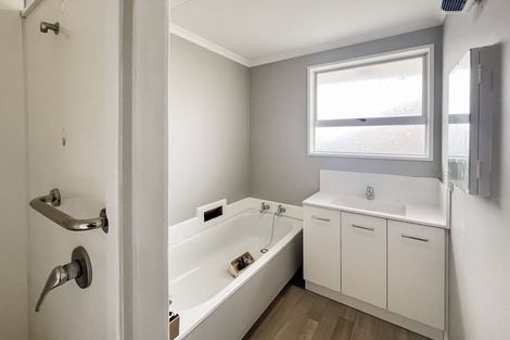 Photo of property in 3/12 Martin Street, Palmerston North, 4414