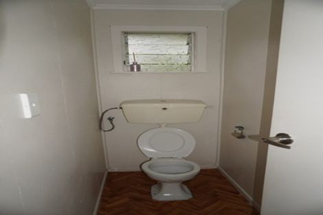 Photo of property in 4 Ondine Place, Glenfield, Auckland, 0629