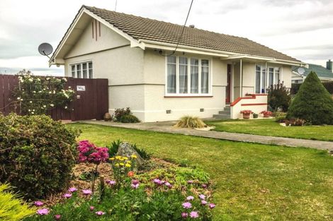 Photo of property in 11 Moorhouse Street, Waimate, 7924