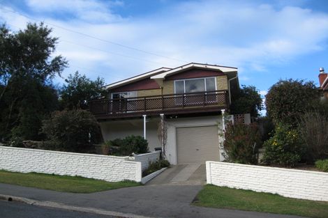 Photo of property in 8 Calypso Place, Rothesay Bay, Auckland, 0630