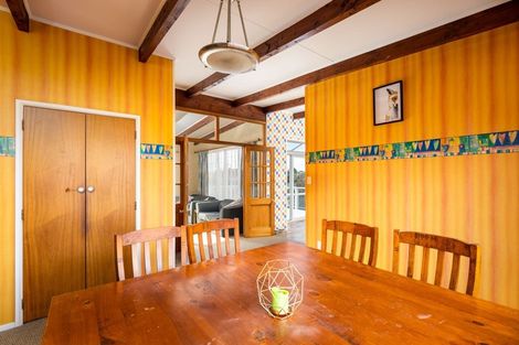Photo of property in 3a Montana Place, Merrilands, New Plymouth, 4312