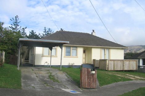Photo of property in 13 Mitchell Grove, Ranui, Porirua, 5024
