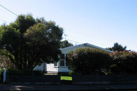 Photo of property in 33 Fox Street, Featherston, 5710