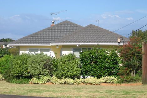 Photo of property in 55 Fairmount Road, Titirangi, Auckland, 0604