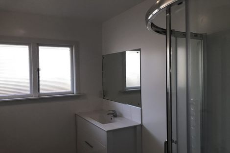 Photo of property in 122 Maidstone Road, Ilam, Christchurch, 8041