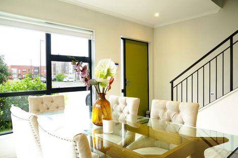 Photo of property in 13 Nganui Avenue, Takanini, 2112