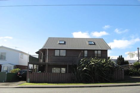 Photo of property in 4 Chamberlain Road, Karori, Wellington, 6012