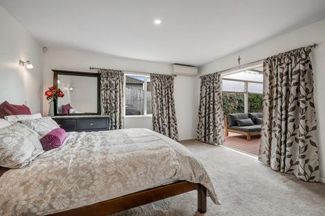 Photo of property in 69 Bluebird Crescent, Unsworth Heights, Auckland, 0632