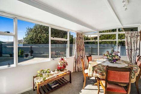 Photo of property in 22 Glamorgan Avenue, Tamatea, Napier, 4112
