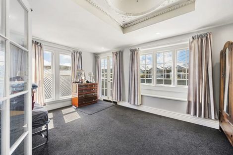 Photo of property in 8 Glendavar Street, Berhampore, Wellington, 6023