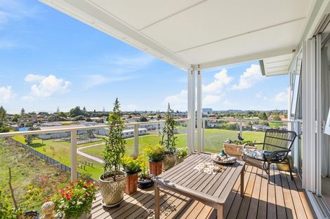 Photo of property in 110 Rewa Rewa Lane, Orewa, 0931