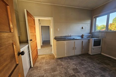 Photo of property in 39 Wallace Crescent, Glenholme, Rotorua, 3010