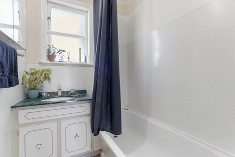 Photo of property in 5 Goldsmith Crescent, Levin, 5510