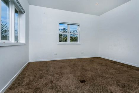 Photo of property in 76 Awa Road, Kumeu, 0891