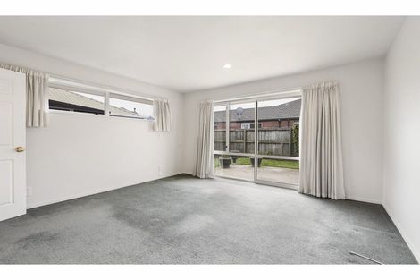 Photo of property in 1/123a Withells Road, Avonhead, Christchurch, 8042