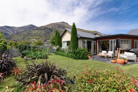 Photo of property in 27 Onslow Road, Lake Hayes, Queenstown, 9304