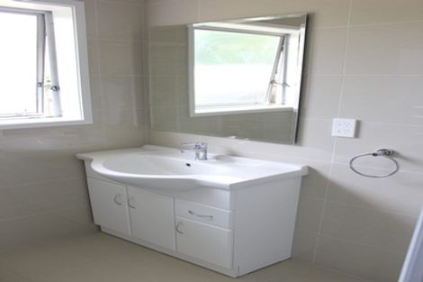 Photo of property in 1/207 Bucklands Beach Road, Bucklands Beach, Auckland, 2012