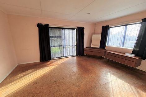 Photo of property in 31 Tokomaru Road, Tokomaru, Palmerston North, 4474