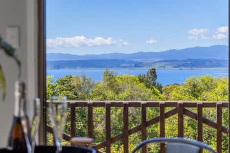 Photo of property in 68 Hauraki Terrace, Pukawa Bay, Turangi, 3381