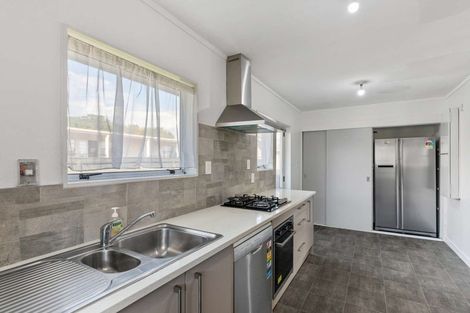 Photo of property in 1/42 Park Estate Road, Rosehill, Papakura, 2113