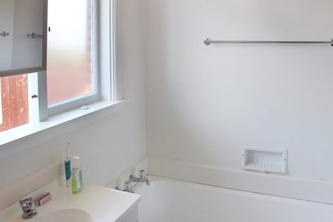 Photo of property in 22 Grahams Road, Ilam, Christchurch, 8041