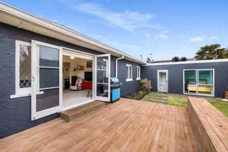 Photo of property in 44 Bellevue Road, Brookfield, Tauranga, 3110