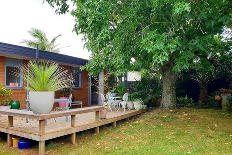 Photo of property in 11 Tyrian Close, Half Moon Bay, Auckland, 2012