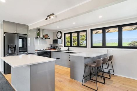 Photo of property in 74 Bays Road, Orere Point, Papakura, 2585