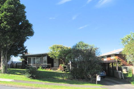 Photo of property in 43 La Trobe Street, Pakuranga Heights, Auckland, 2010