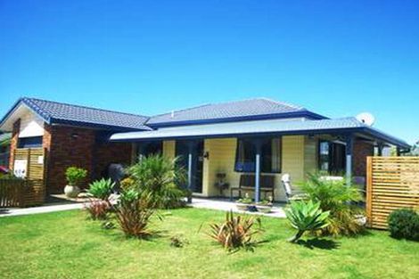 Photo of property in 11 Clipper Place, Whitianga, 3510