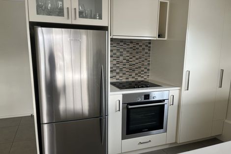 Photo of property in 2/130 Oriental Parade, Oriental Bay, Wellington, 6011