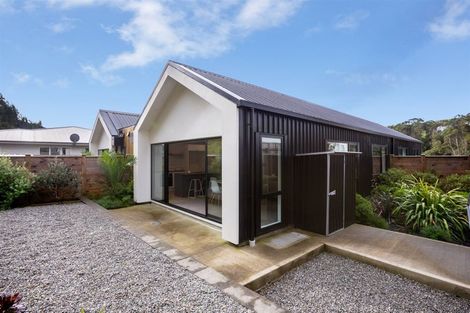 Photo of property in 49a Banks Boulevard, Whitby, Porirua, 5024