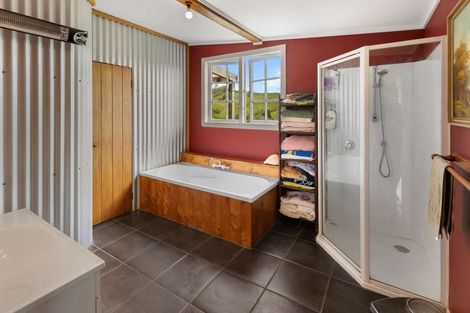 Photo of property in 679 Stanley Road, Te Popo, Stratford, 4394