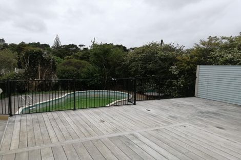 Photo of property in 71 Godley Road, Green Bay, Auckland, 0604