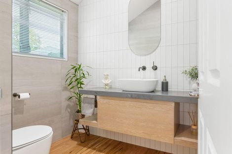 Photo of property in 2 Minchin Crescent, St Andrews, Hamilton, 3200