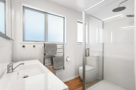 Photo of property in 106 Patiki Place, Whangamata, 3620