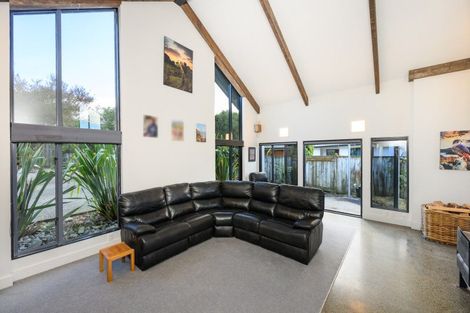 Photo of property in 151 Summerhill Drive, Fitzherbert, Palmerston North, 4410