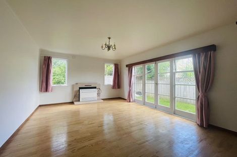 Photo of property in 70 Lake Road, Northcote, Auckland, 0627