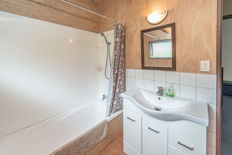 Photo of property in 97 Mowhanau Drive, Kai Iwi, Whanganui, 4574