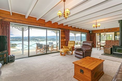 Photo of property in 195 Paku Drive, Tairua, 3508