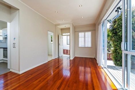 Photo of property in 8 Renton Road, Mount Albert, Auckland, 1025