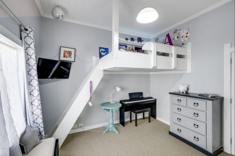 Photo of property in 141 Georges Drive, Napier South, Napier, 4110