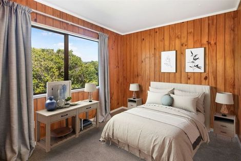 Photo of property in 42a Glanmire Road, Newlands, Wellington, 6037