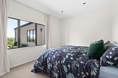 Photo of property in 100 Kopanga Road, Havelock North, 4130